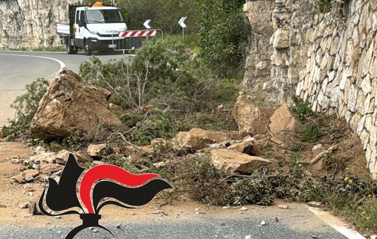 Strada Meta Amalfi colpita da seconda frana, crolla costone